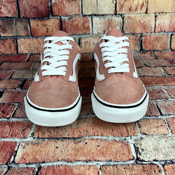 VANS CLASSIC WARD LOWTOPS, WOMANS SIZE 6.5 GUC - Picture 4 of 11